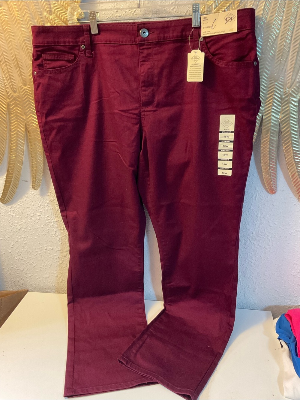 ST. JOHN'S BAY Women's Straight mid rise burgundy cranberry pants